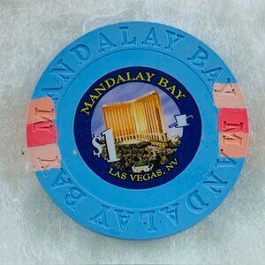 Mandalay Bay Casino Chip Las Vegas $1 Lucky Gift Charm Coin Card Protector